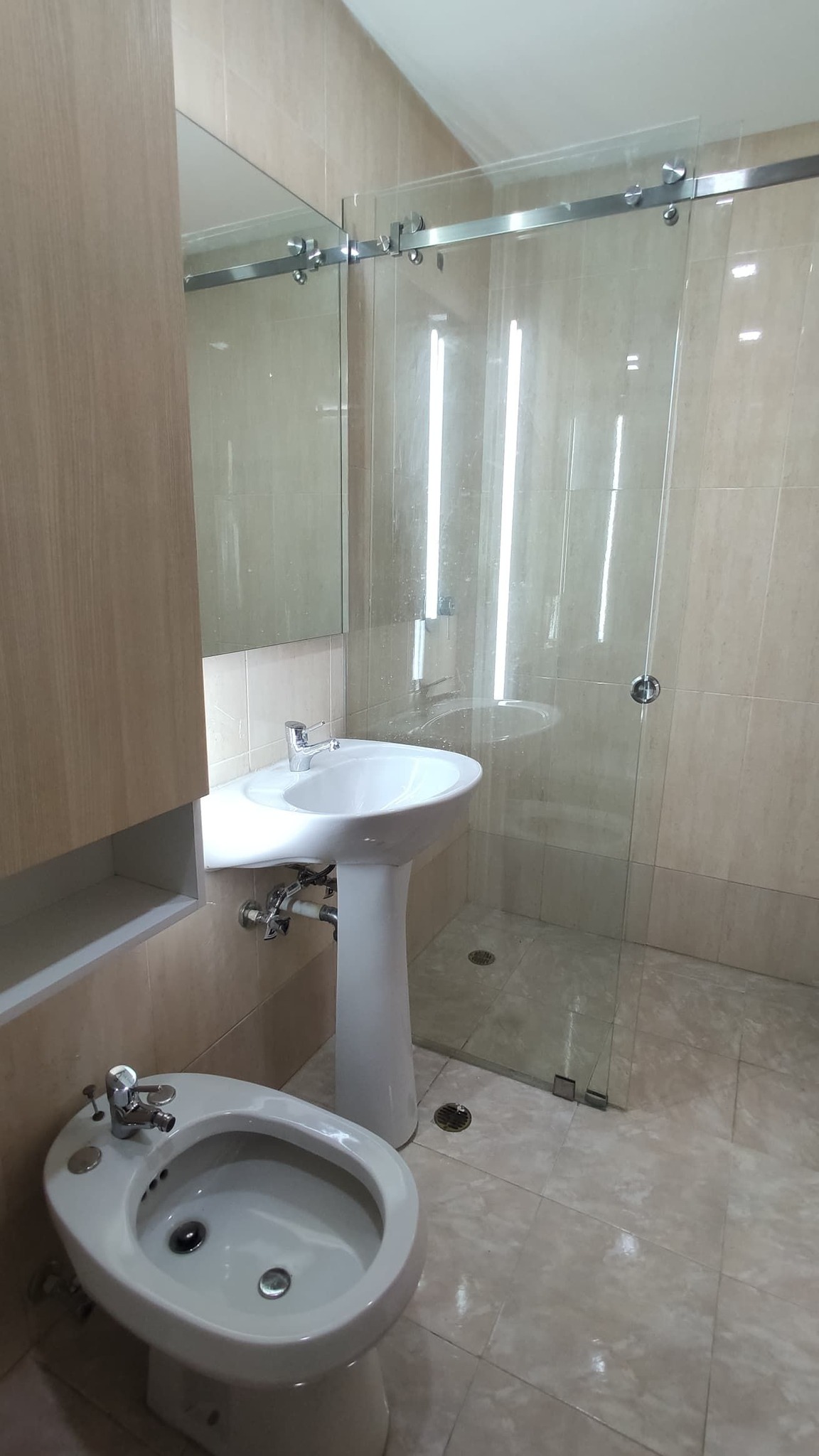 Brand New Apartment - Apartamento Nuevo en Alquiler